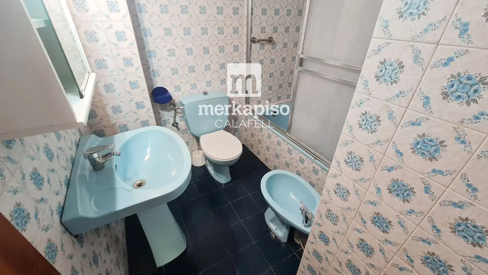 Bathroom of Flat for sale in Calafell  with Terrace and Storage room