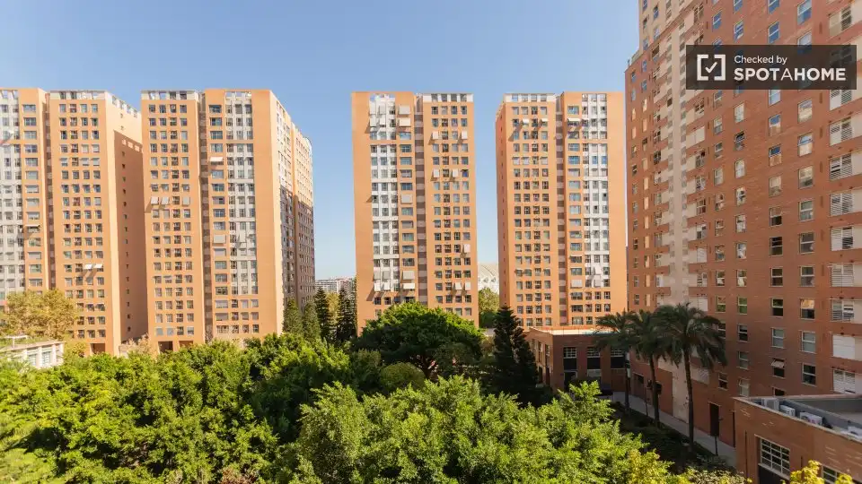 Vista exterior de Pis de lloguer en Valencia amb Aire condicionat, Calefacció i Moblat