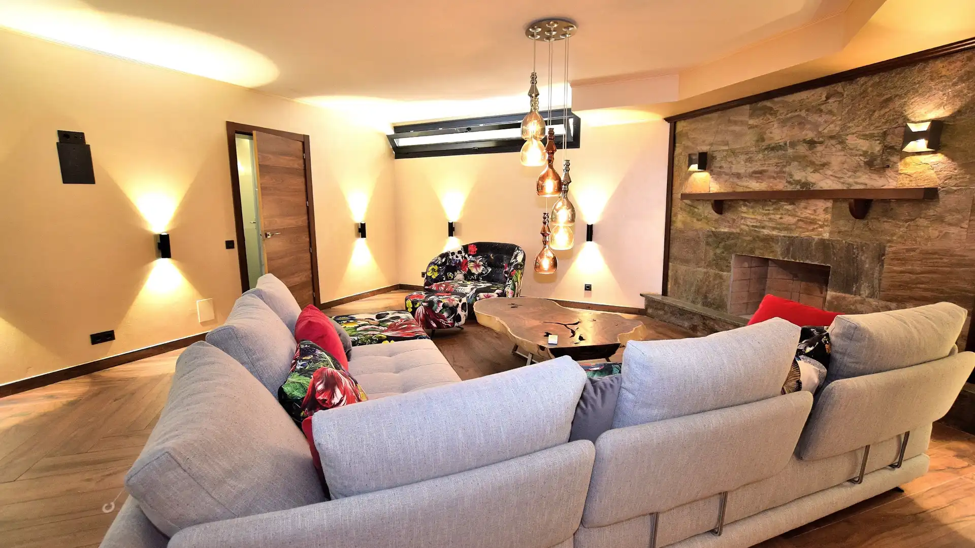 Living room of Houses for sale in Cambrils  with Air Conditioner, Private garden and Parquet flooring