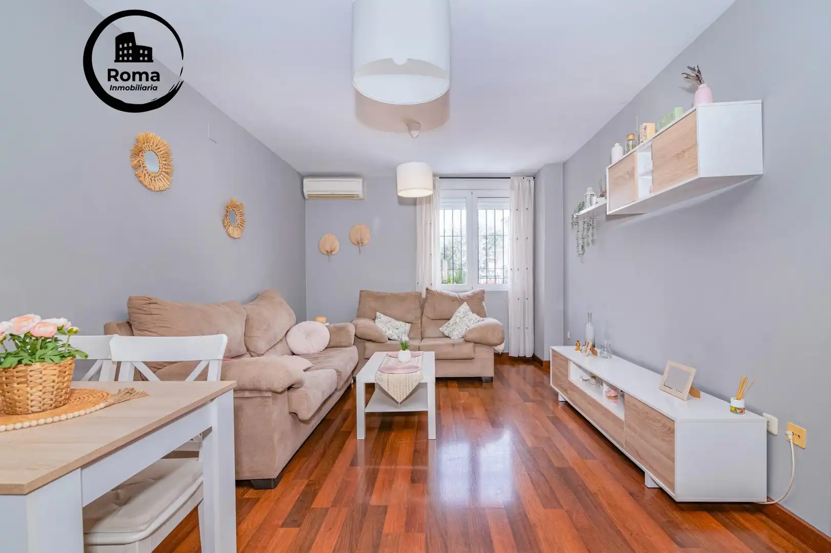 Sala de estar de Piso en venta en La Zubia con Aire acondicionado y Amueblado