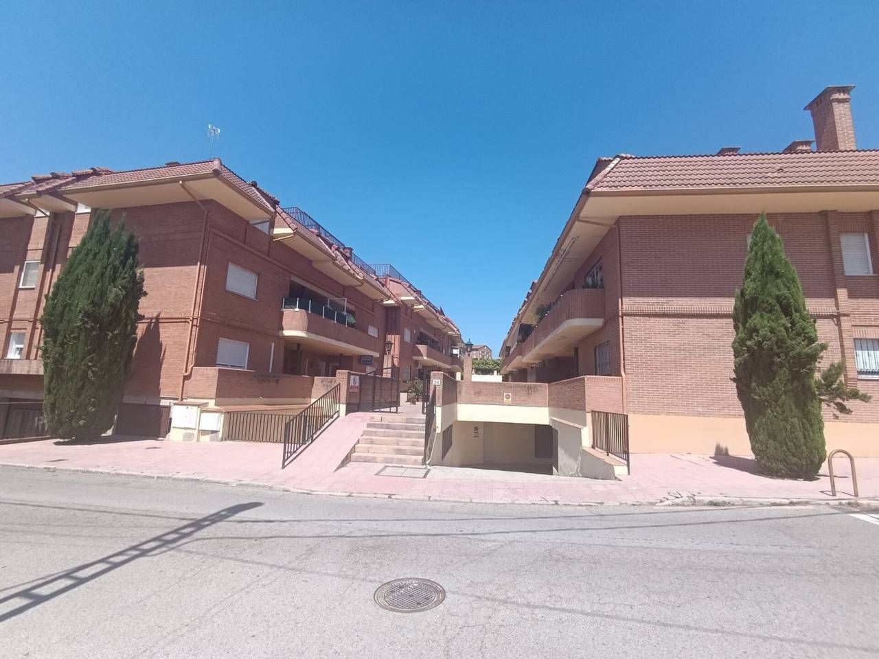 Vista exterior de Piso en venta en Torrelaguna con Calefacción y Piscina comunitaria