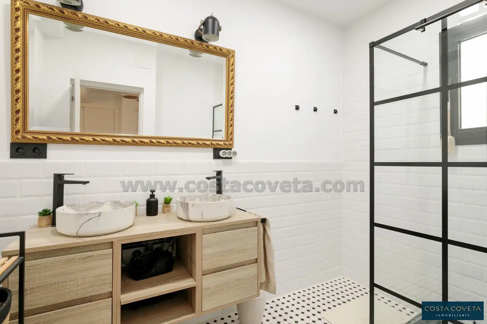 Bathroom of Houses for sale in El Campello  with Air Conditioner, Private garden and Terrace