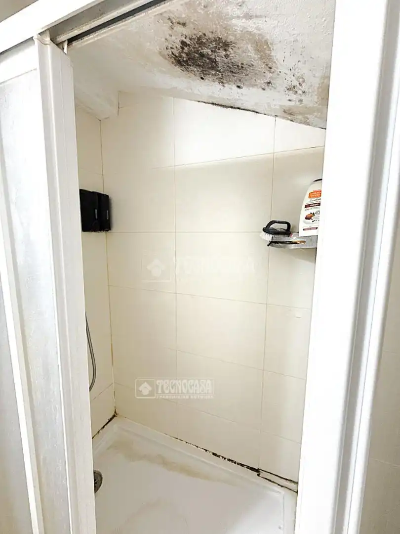 Bathroom of Flat for sale in Cuenca  with Heating