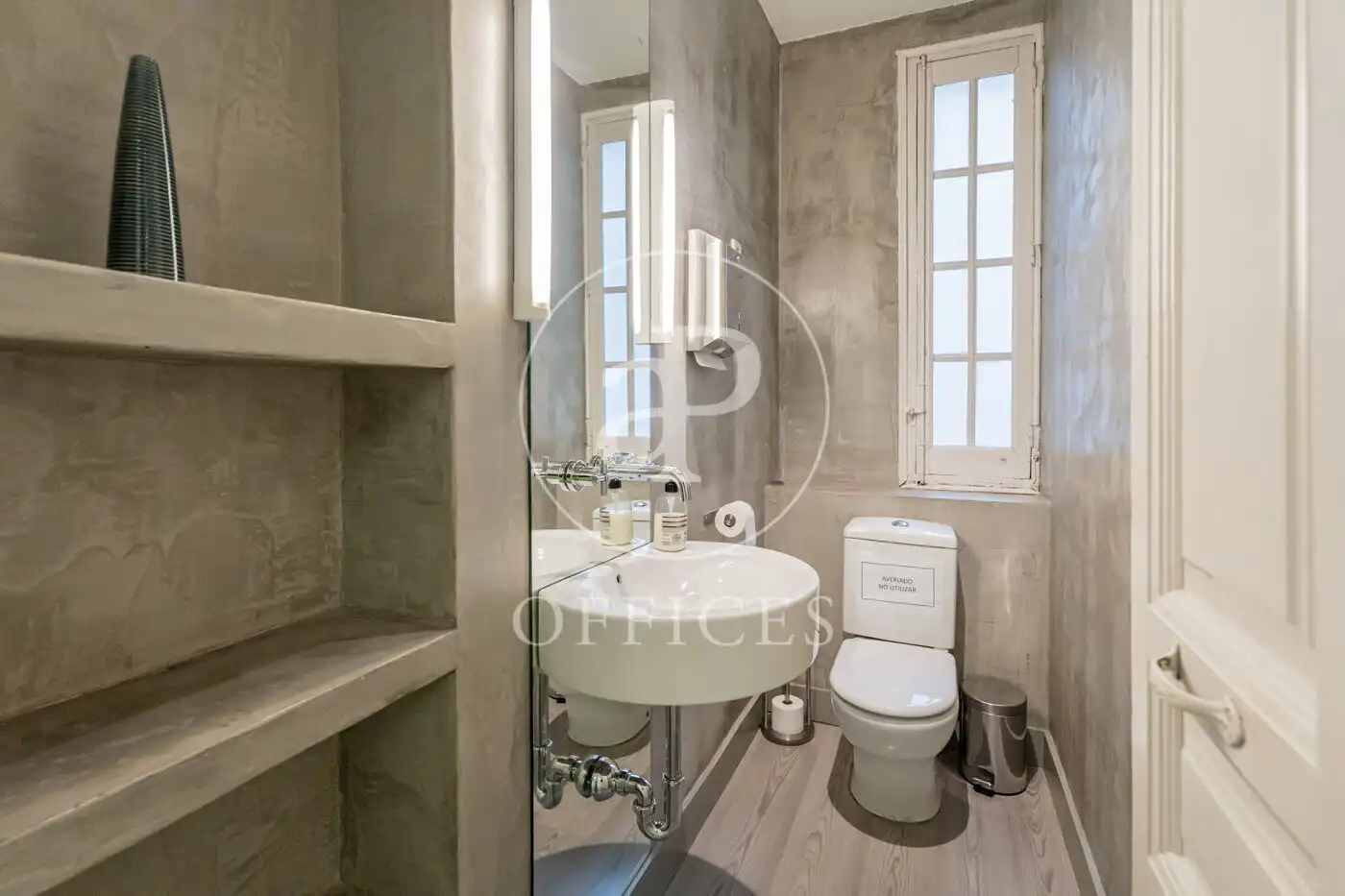 Baño de Oficina en venta en Madrid con Aire acondicionado