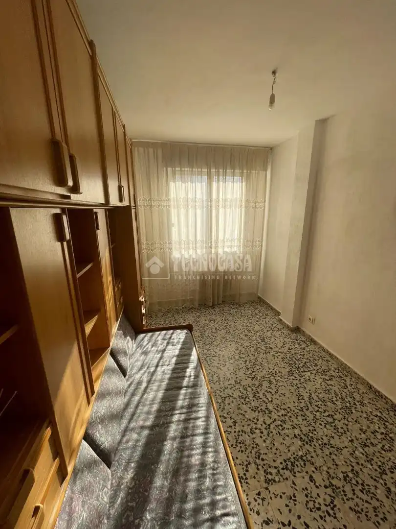 Habitación de Piso de alquiler en Palencia con Balcón