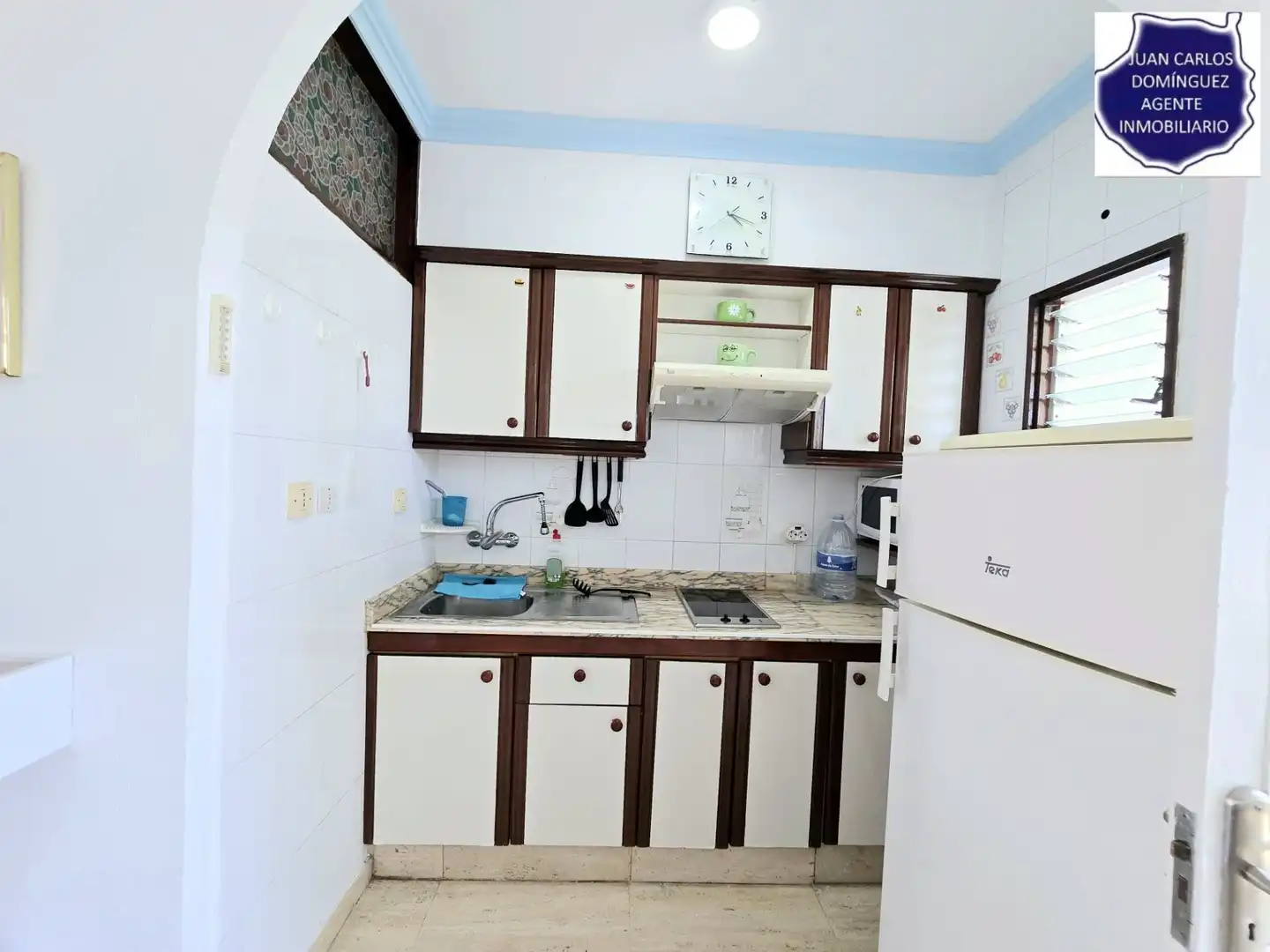 Cuina de Apartament de lloguer en San Bartolomé de Tirajana amb Terrassa, Moblat i Piscina comunitària