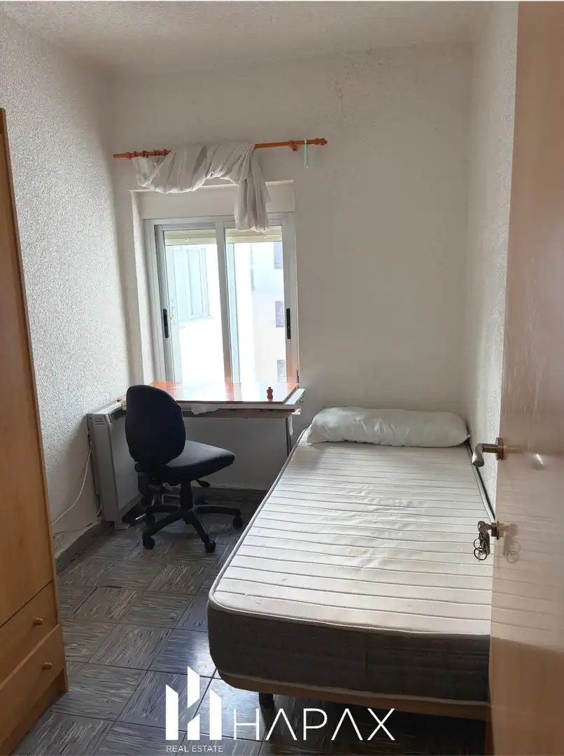 Flat with terrace for sale in Salamanca - CL SANTA CLARA, imagen 2