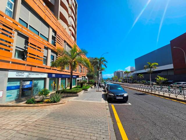 Local comercial en Venta en Los Llanos - El Cabo