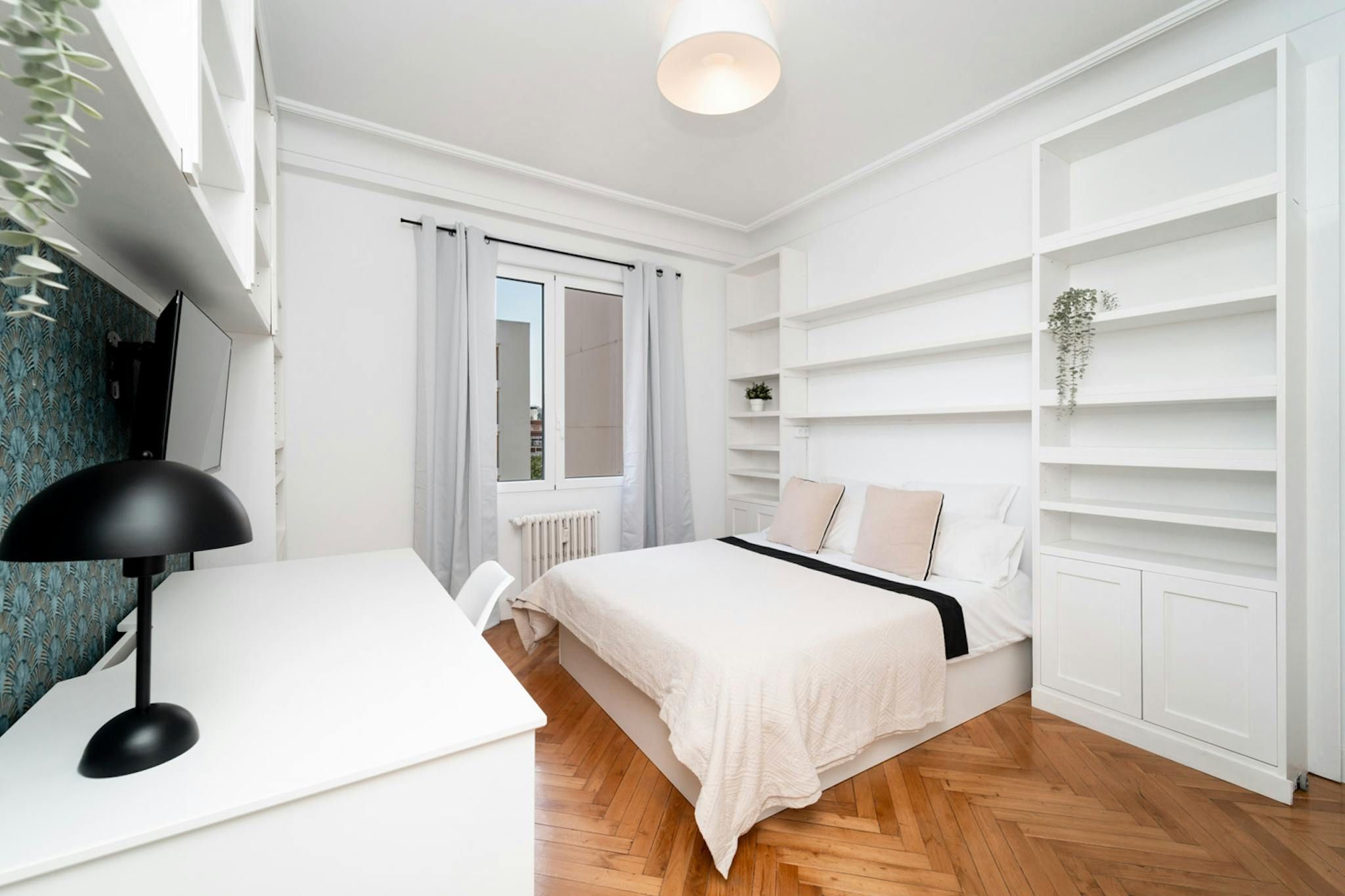 Habitación de Piso para compartir en  Madrid Capital con Aire acondicionado, Calefacción y Lavadora