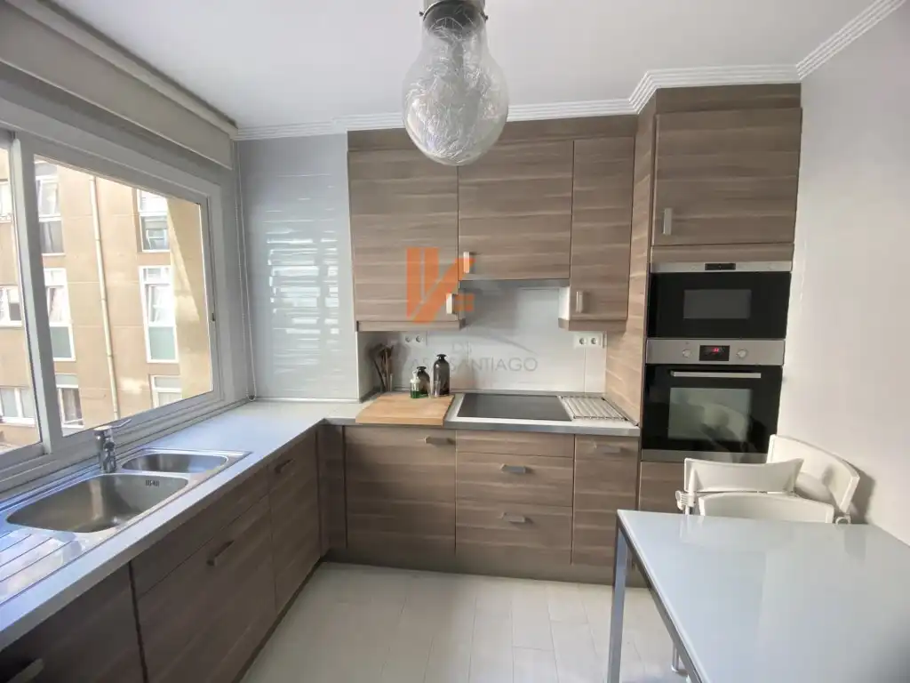 Flat for rent in Rua Feans, Campus Sur - Santa Marta