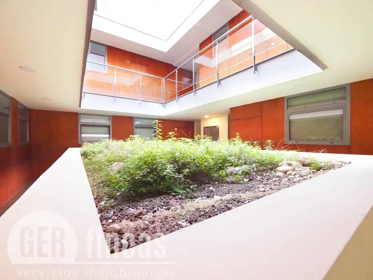 Außenansicht von Maisonette zum Verkauf in Terrassa mit Klimaanlage, Heizung und Parkett