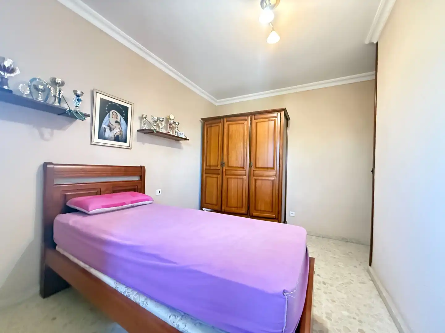 Habitación de Casa adosada en venta en Aljaraque con Aire acondicionado y Amueblado