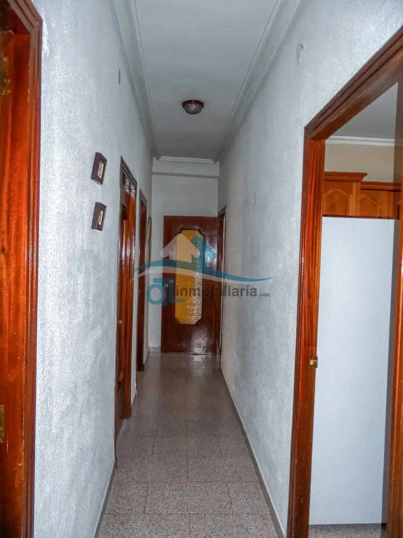 Wohnung zur Miete in Linares mit Klimaanlage, Heizung und Möbliert