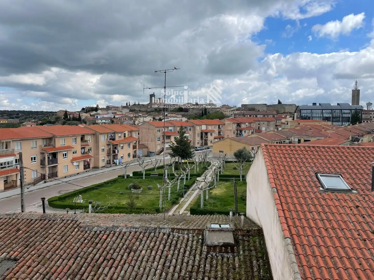 Exterior view of Attic for sale in Ledesma  with Heating, Terrace and Furnished