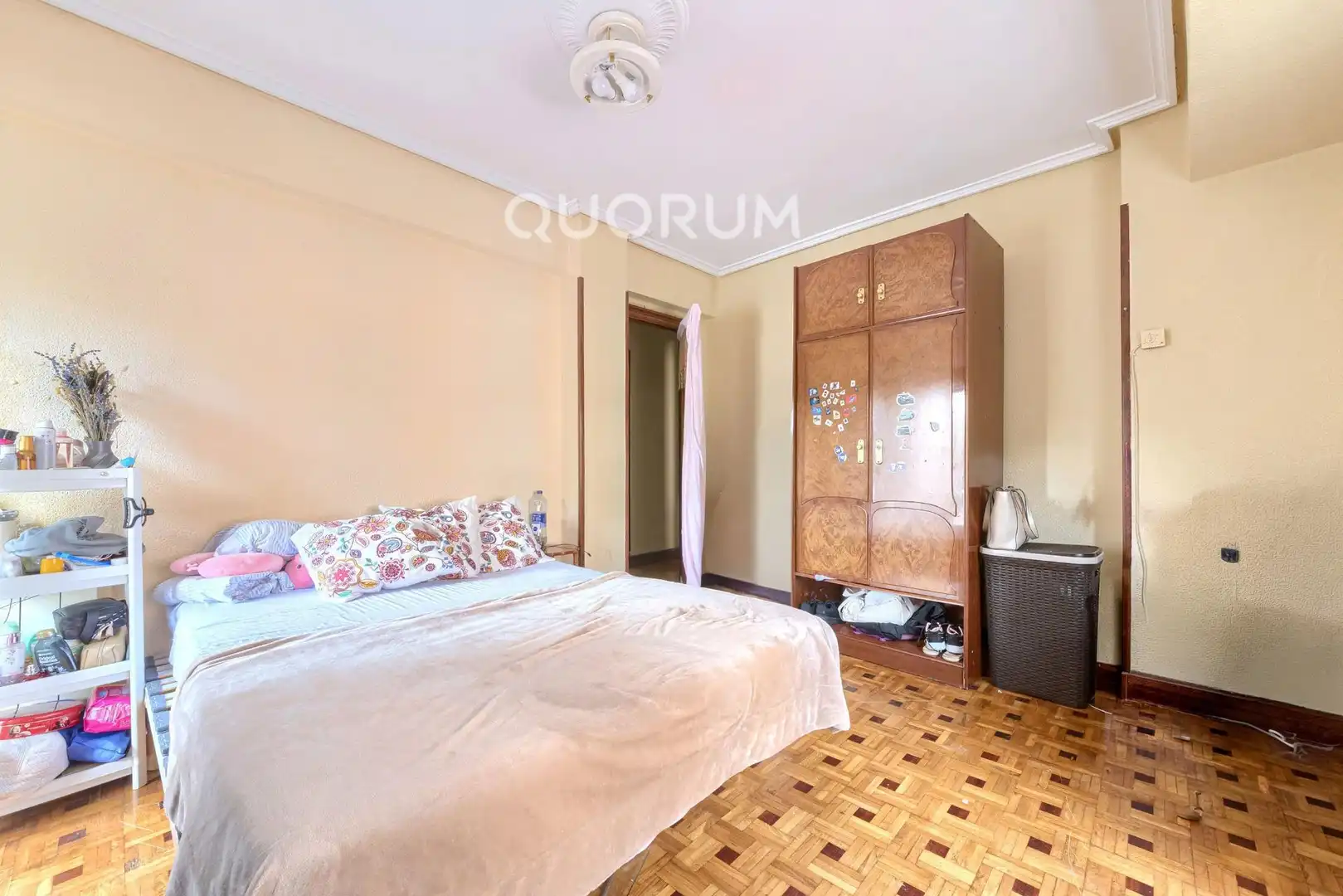 Habitación de Piso en venta en Basauri  con Calefacción y Balcón