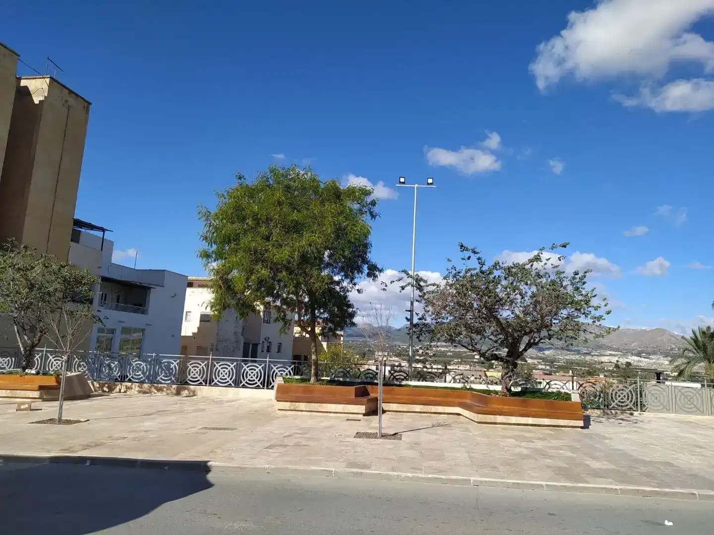 Vista exterior de Casa adosada en venda en Tíjola amb Balcó