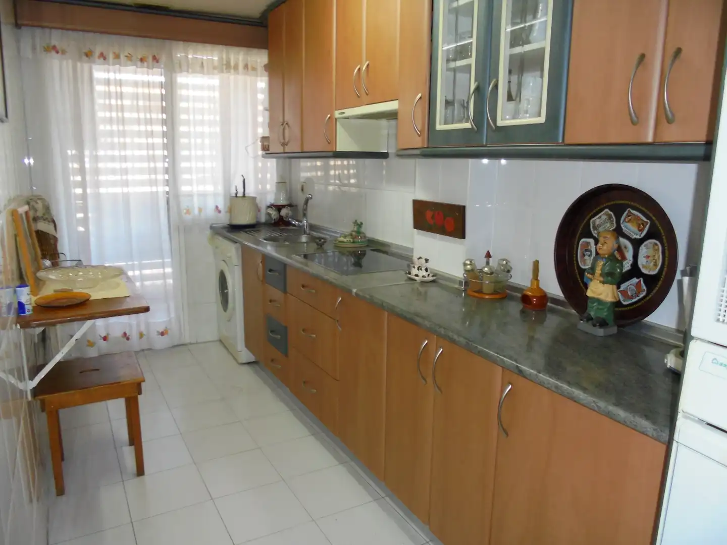 Kitchen of Flat for rent in Madrid  with Air Conditioner, Heating and Parquet flooring
