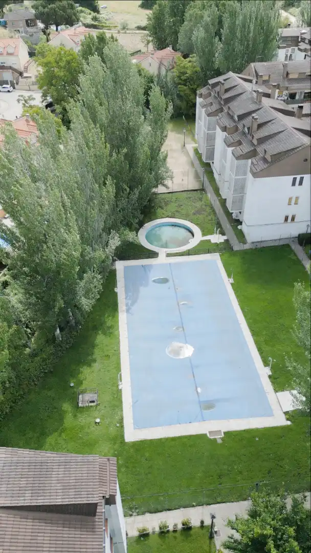 Piscina de Dúplex en venta en Talamanca de Jarama con Aire acondicionado, Calefacción y Terraza
