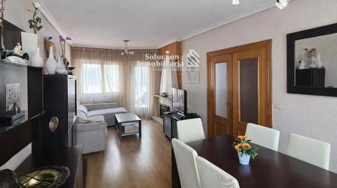 Foto 2 de Casa adosada en venda a Villares de la Reina, Salamanca