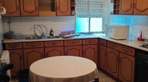 🏡 Edificio con gran cochera, vivienda y patio en venta, immagine 2