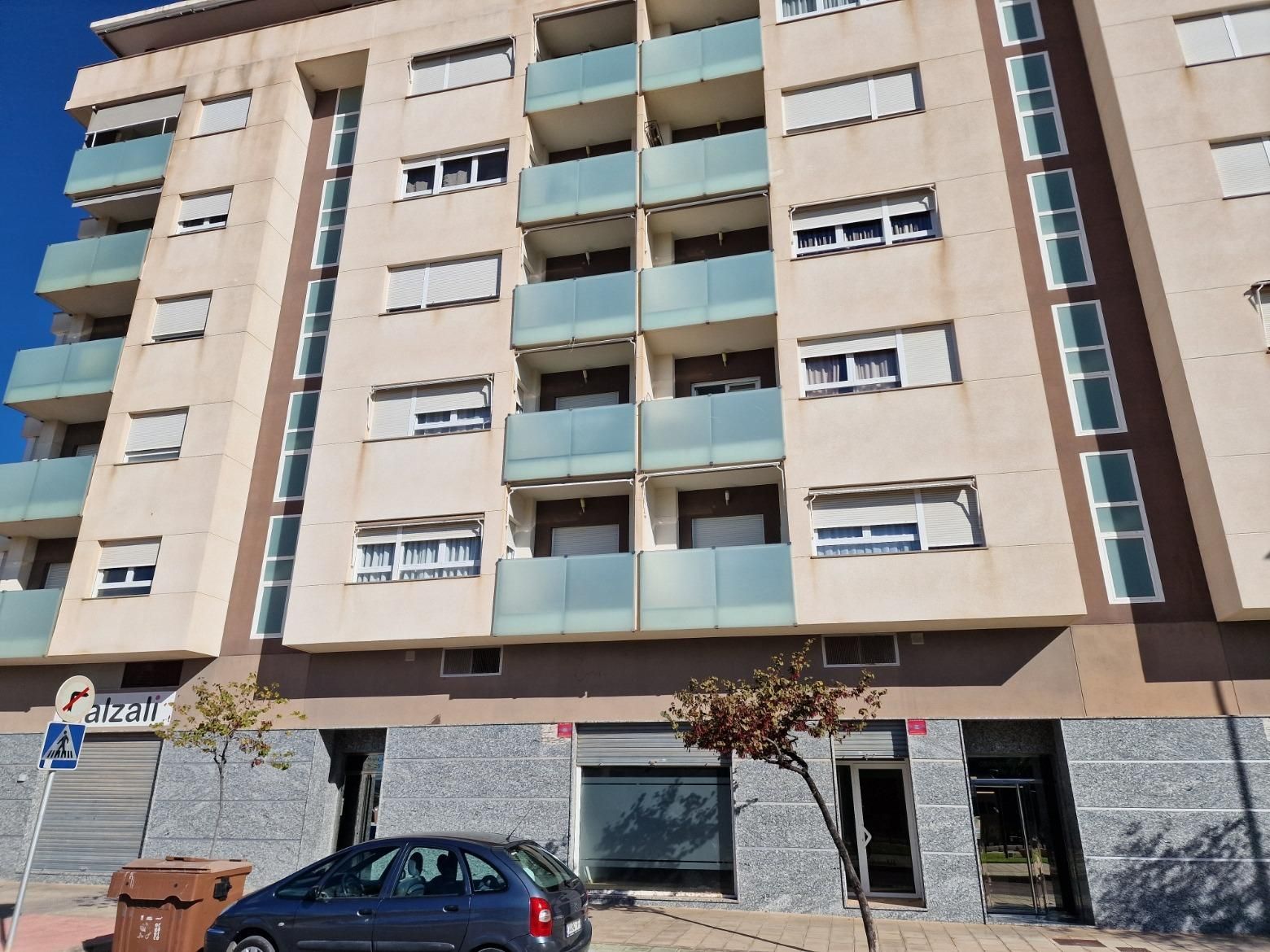 Vista exterior de Oficina de alquiler en Elda con Aire acondicionado