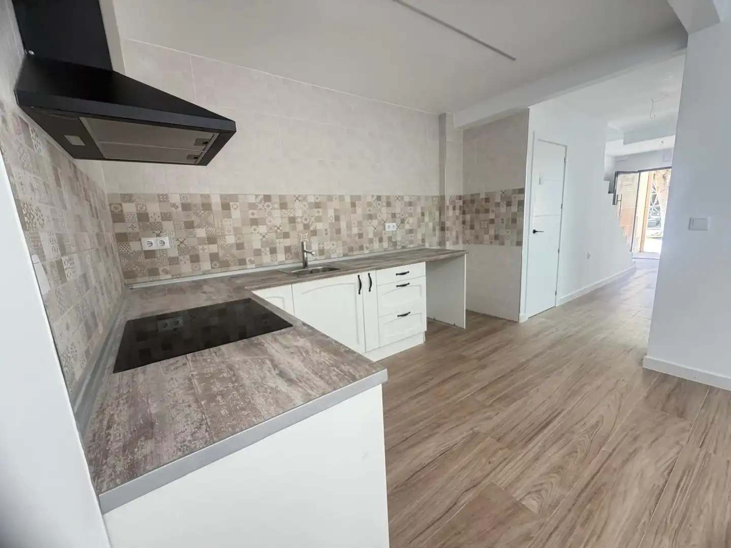 Cocina de Casa o chalet en venta en Daya Vieja con Aire acondicionado y Terraza