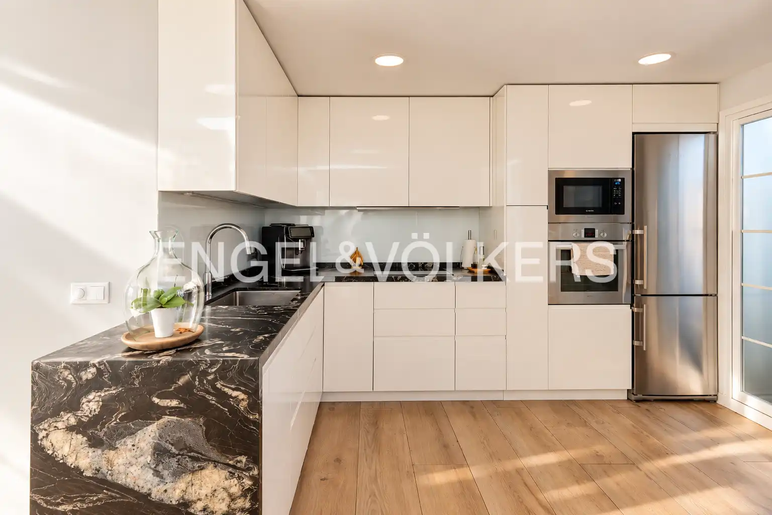 Kitchen of Attic for sale in Madrid  with Air Conditioner, Heating and Private garden