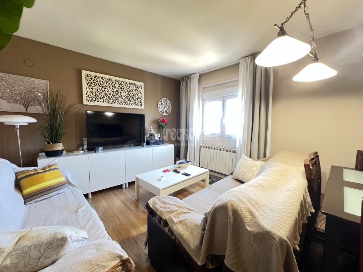 Living room of Flat for sale in  Madrid Capital  with Air Conditioner, Heating and Terrace