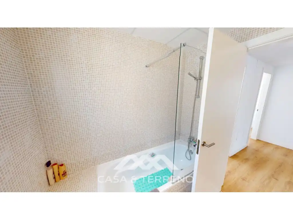 Bany de Casa o xalet en venda en Vélez-Málaga amb Aire condicionat, Jardí privat i Terrassa