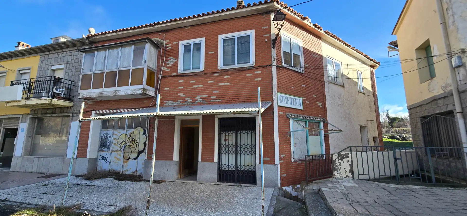 Exterior view of Detached homes for sale in Villacastín