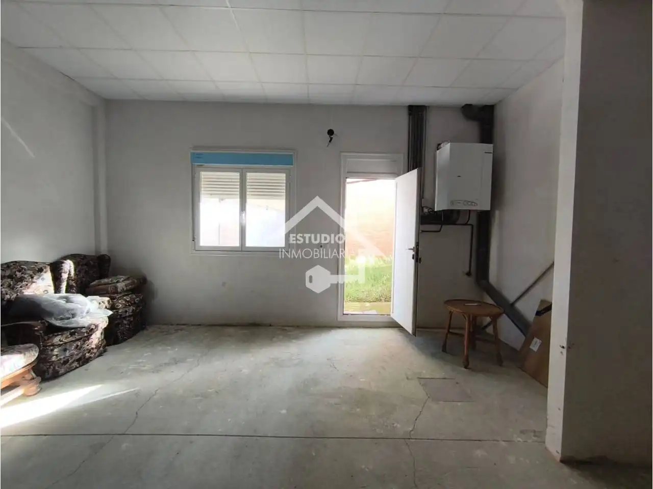Casa adosada en venta en Mendavia con Calefacción, Jardín privado y Parquet