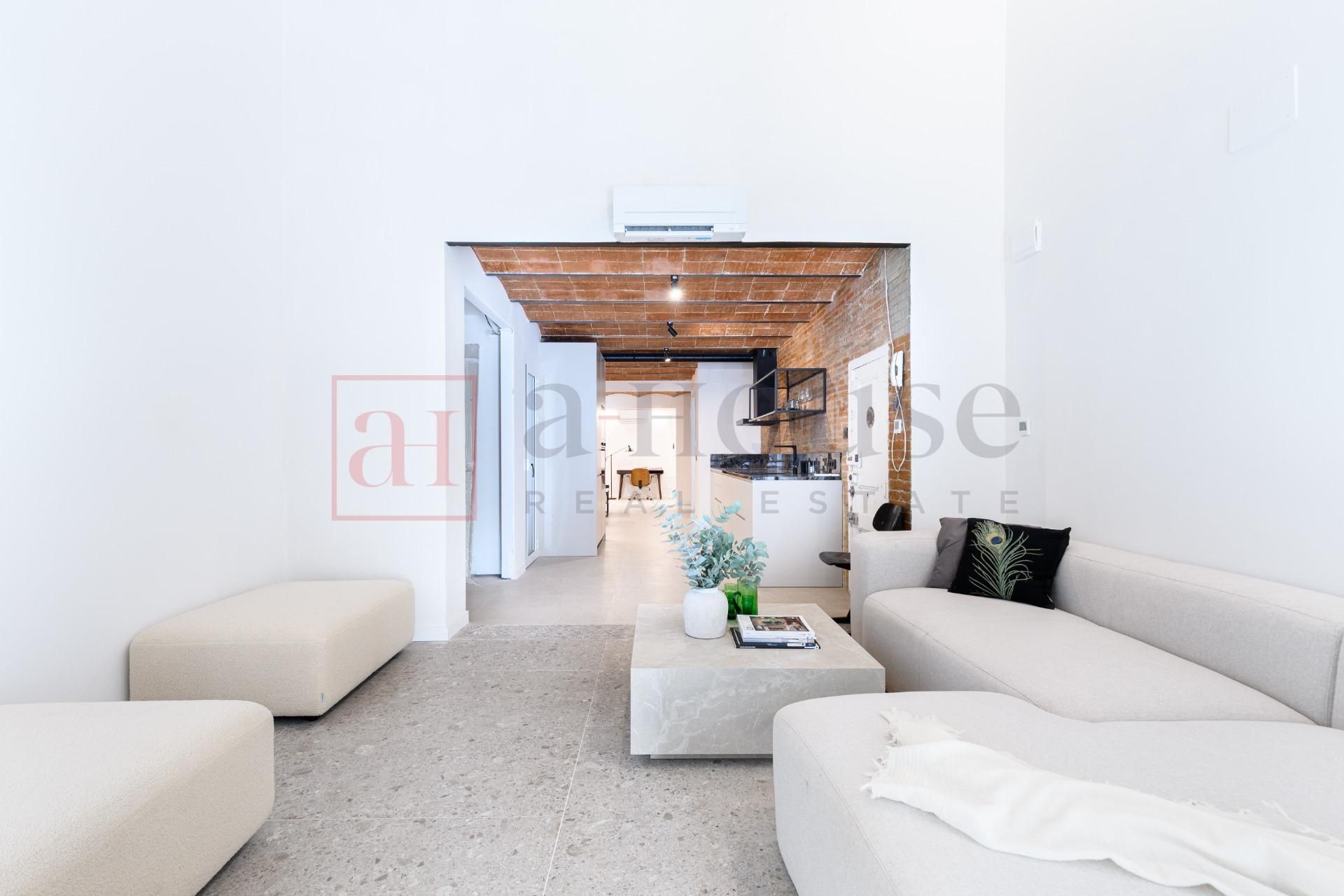 Living room of House or chalet for sale in  Barcelona Capital  with Air Conditioner, Terrace and Balcony