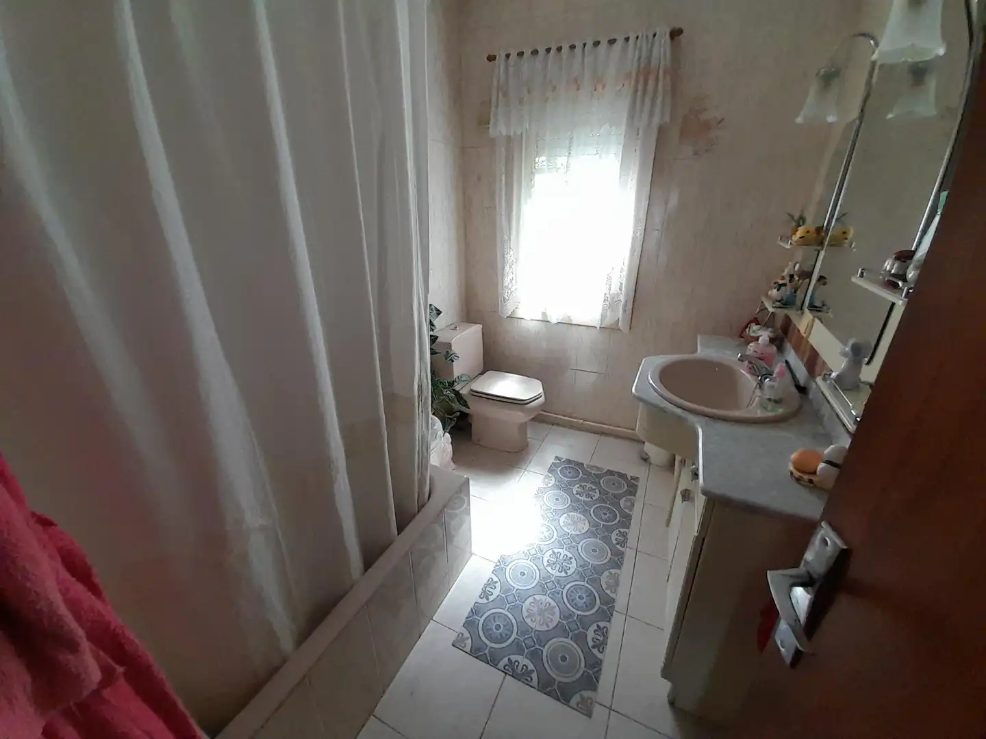 Baño de Casa o chalet en venta en Folgoso de la Ribera con Terraza y Balcón