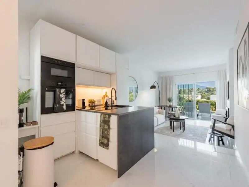 Cocina de Planta baja en venta en Marbella con Aire acondicionado, Terraza y Piscina