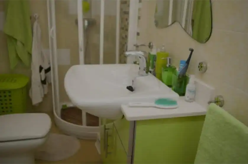 Baño de Casa o chalet en venta en Los Barrios con Aire acondicionado, Calefacción y Jardín privado