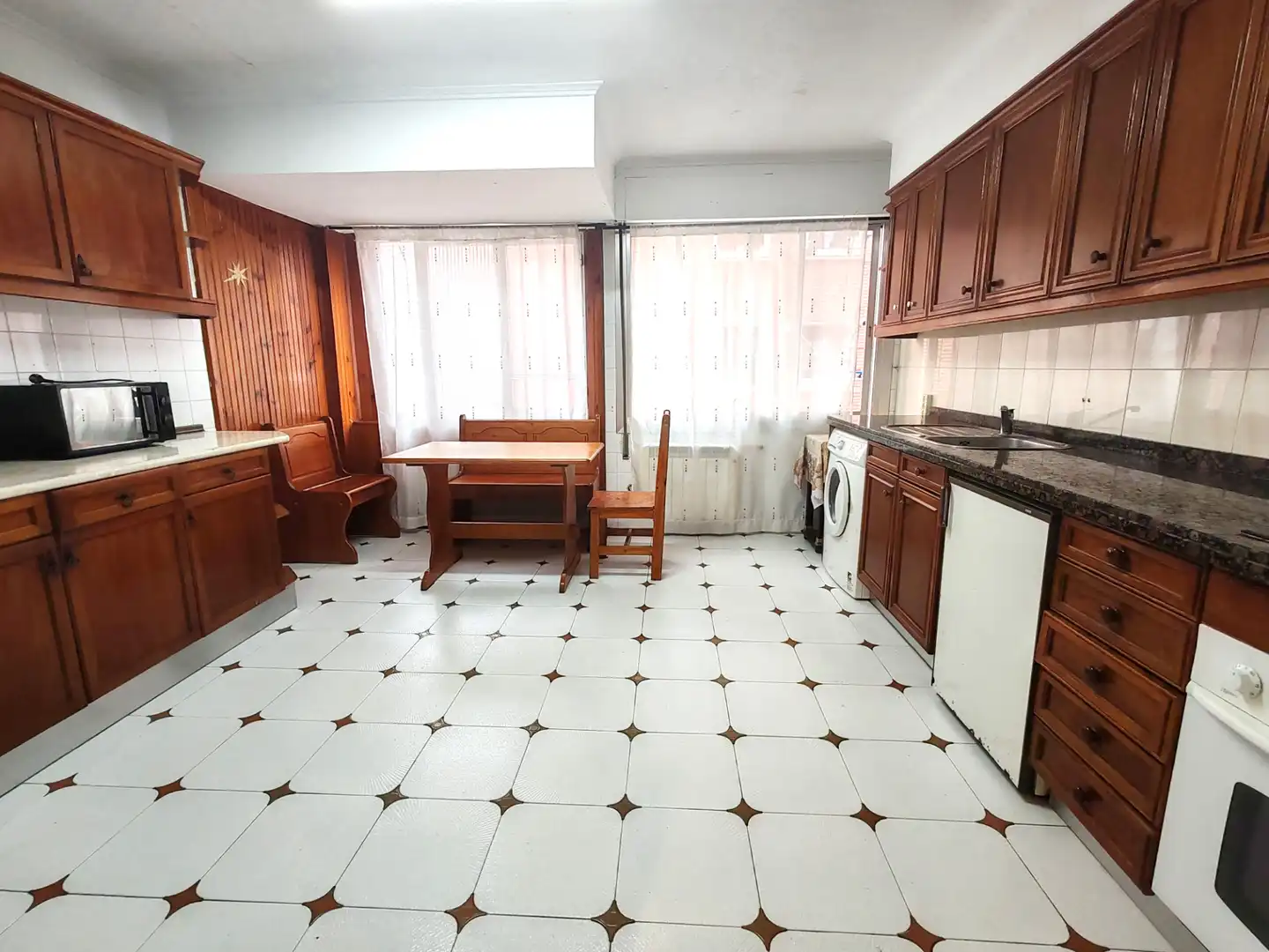 Cocina de Piso en venta en Bilbao  con Calefacción, Amueblado y Horno