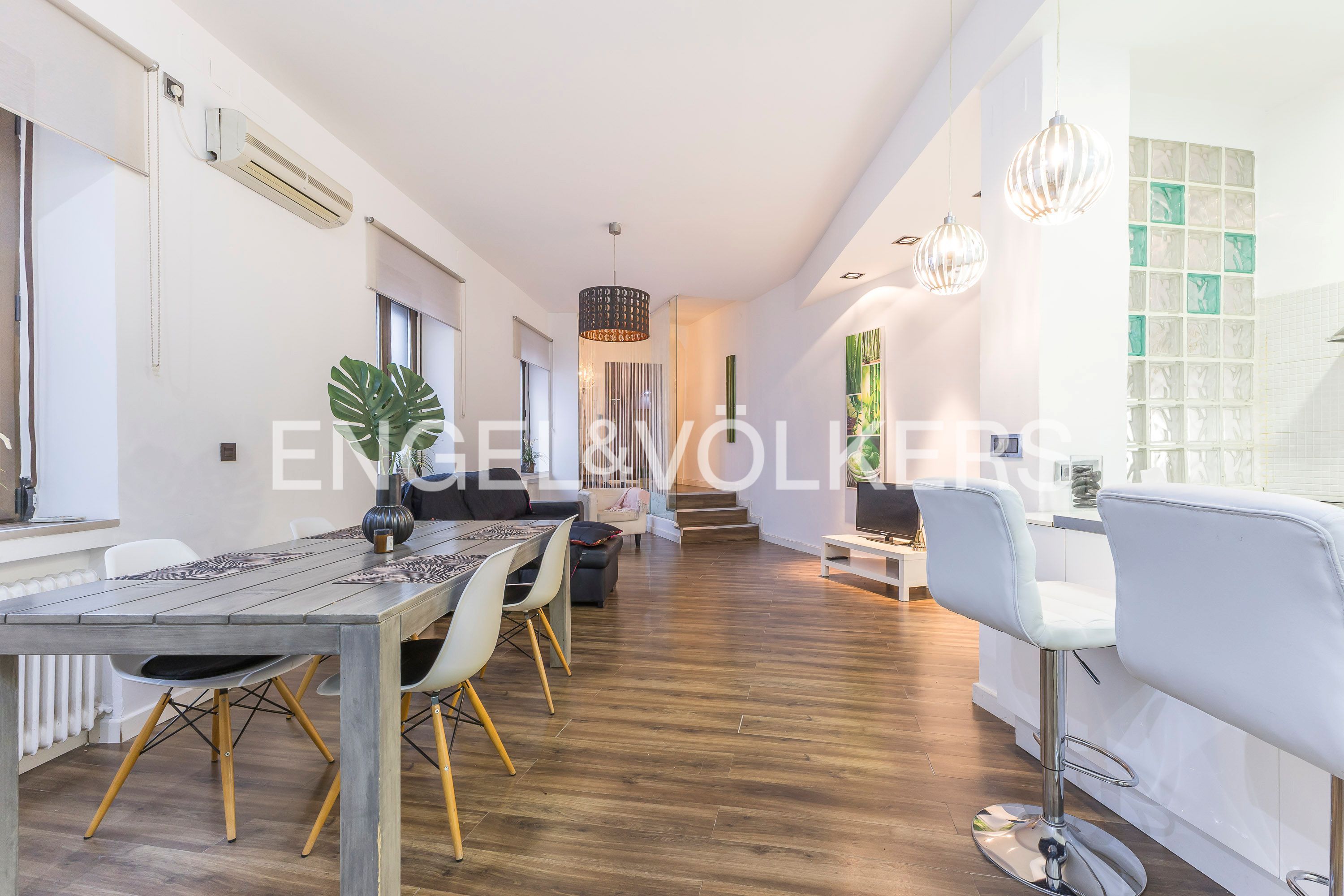 Sala d'estar de Pis en venda en  Madrid Capital amb Aire condicionat, Calefacció i Terrassa