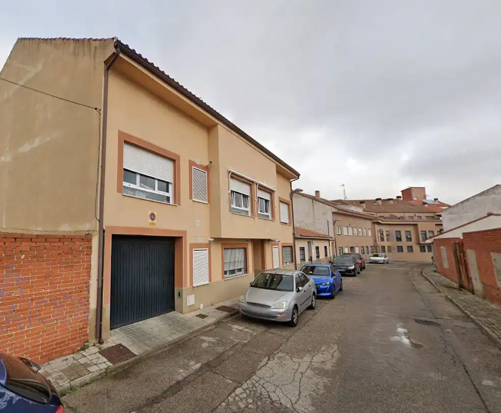 Vista exterior de Piso en venta en Ciempozuelos con Calefacción