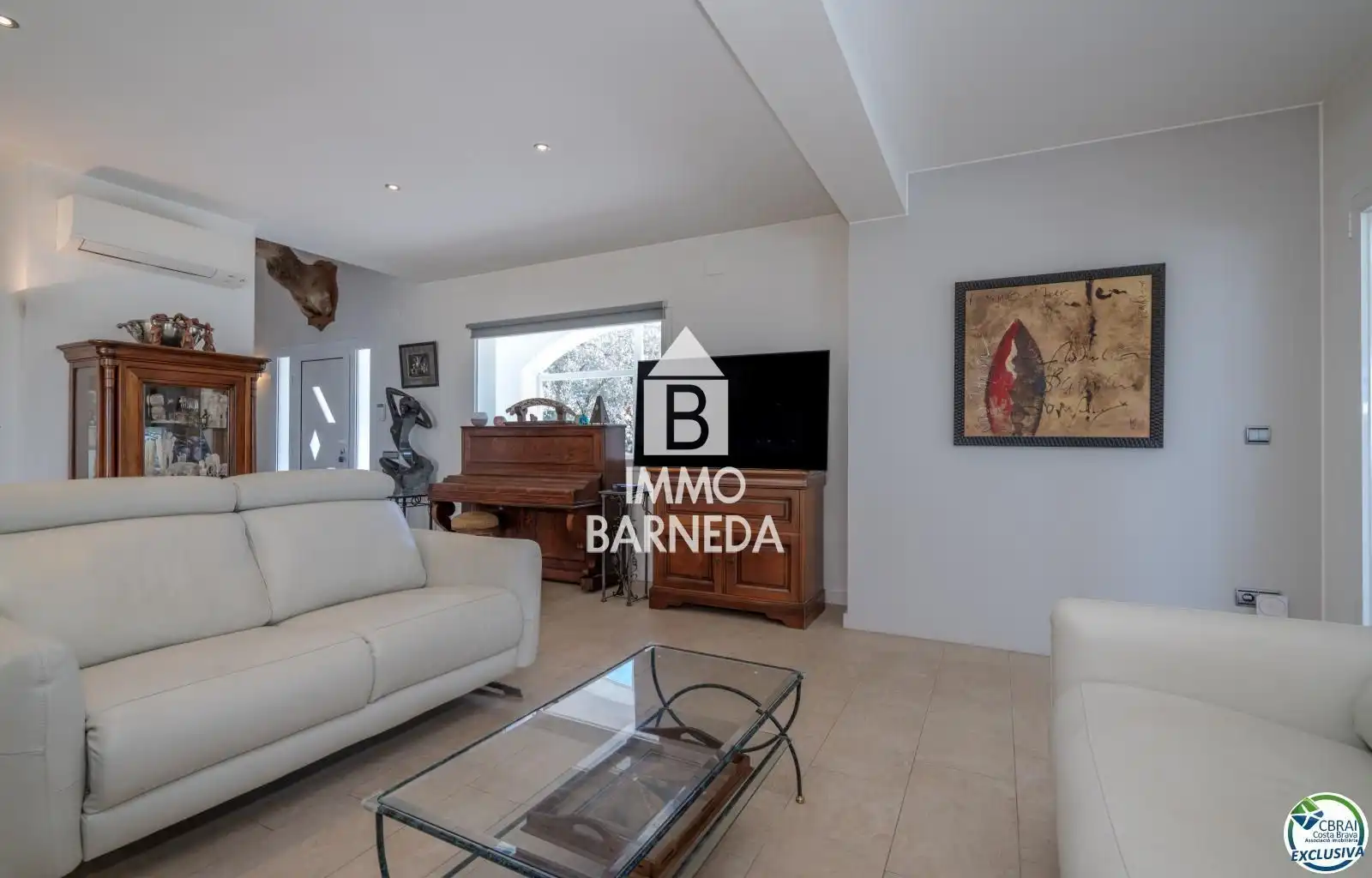 Sala de estar de Casa o chalet en venta en Palau-saverdera con Aire acondicionado, Calefacción y Jardín privado