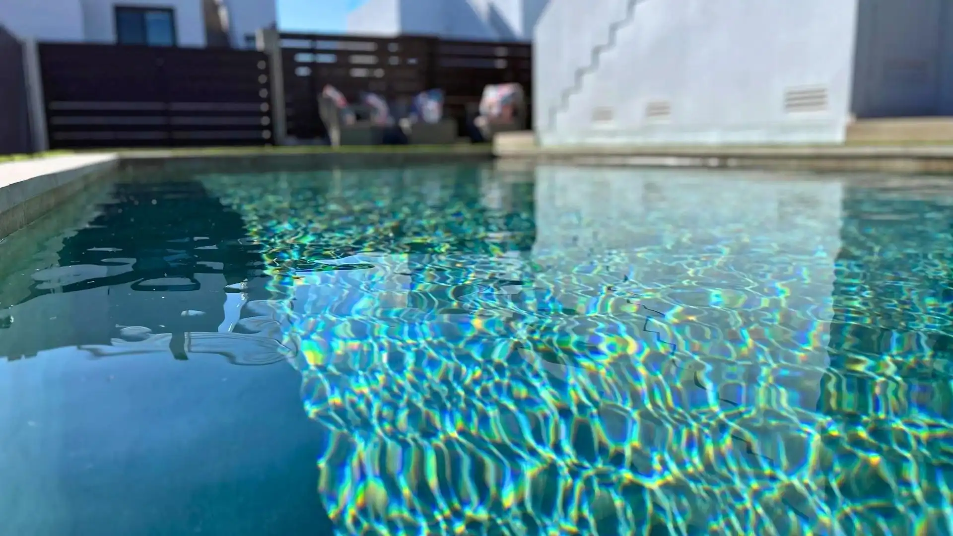 Schwimmbecken von Einfamilien-Reihenhaus zum Verkauf in Madrid mit Schwimmbad