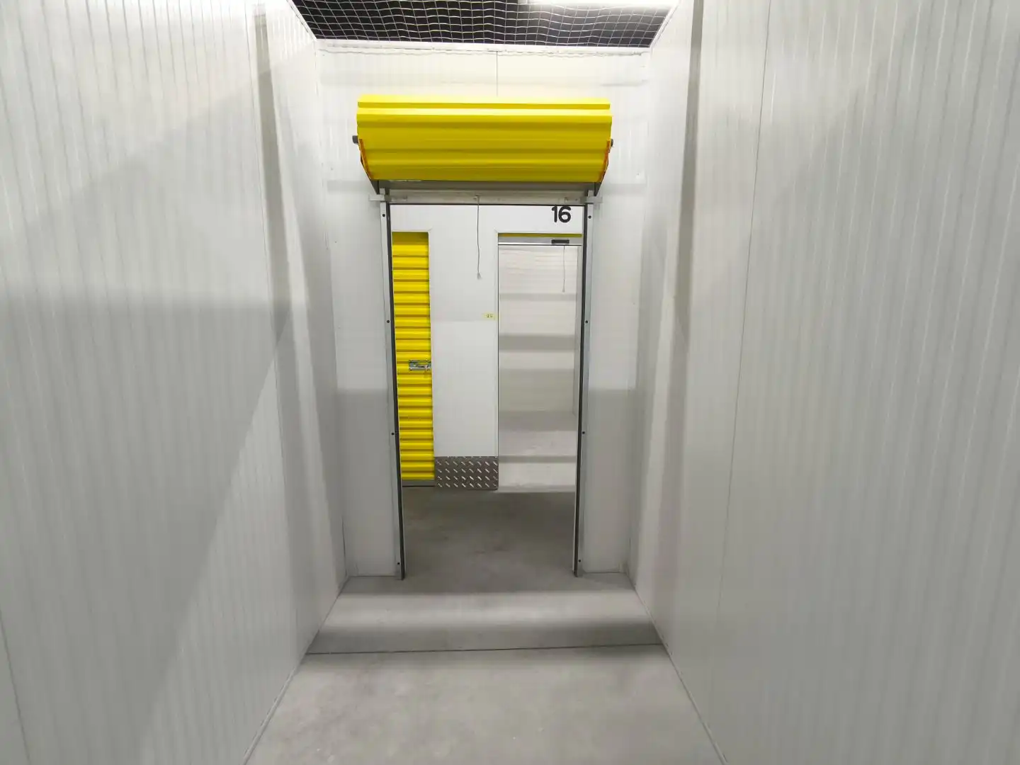 Storage room for rent in  Logroño  with Alarm