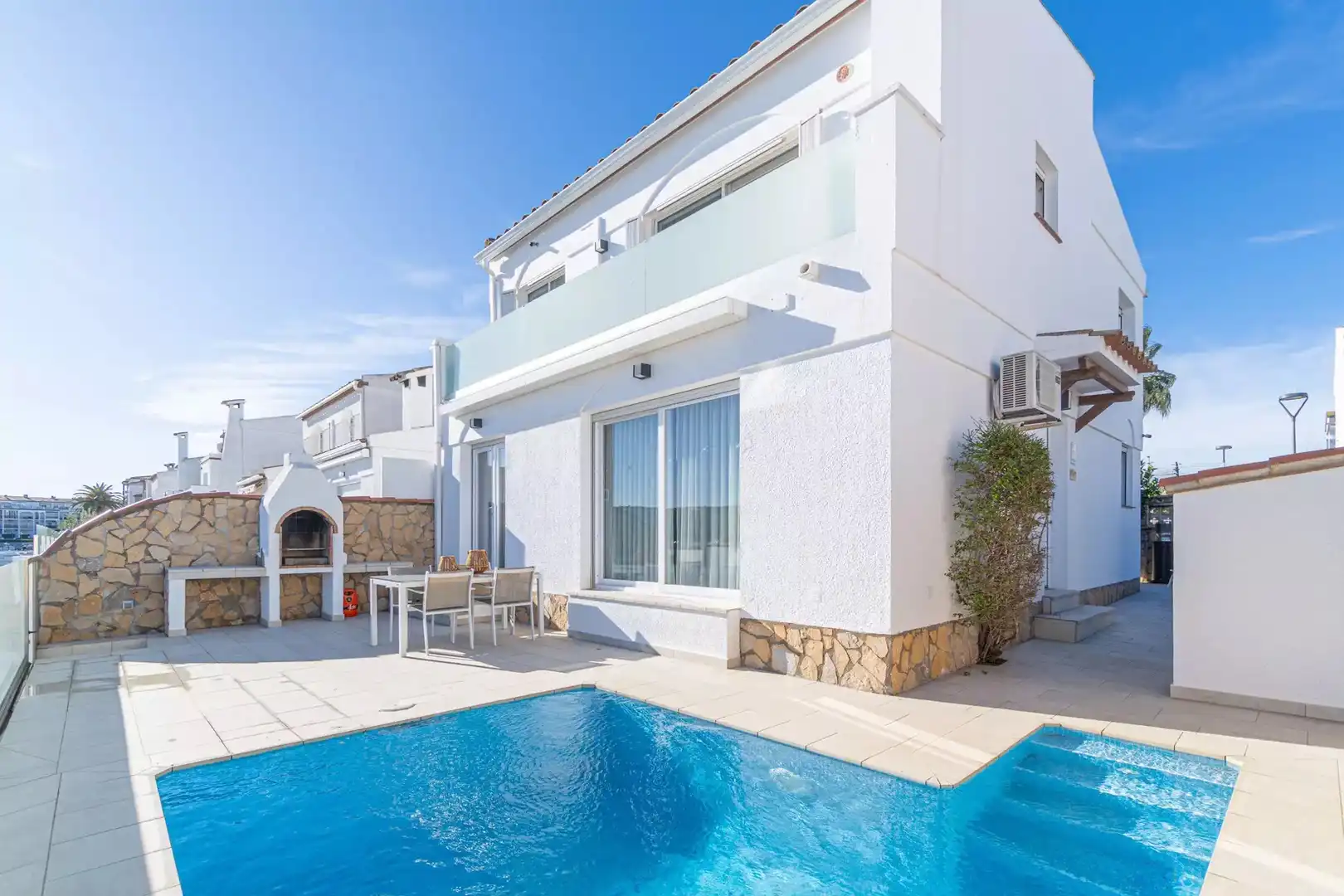 Piscina de Casa o xalet en venda en Empuriabrava amb Aire condicionat, Terrassa i Piscina