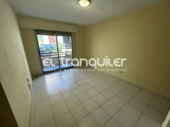 Habitación de Piso de alquiler en Majadahonda con Terraza, Lavadora y Se aceptan mascotas