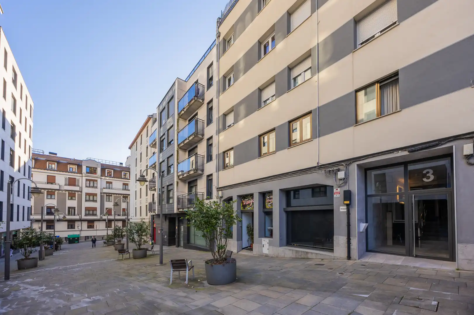 Business premises for sale in Ramón y Cajal Zeharkalea