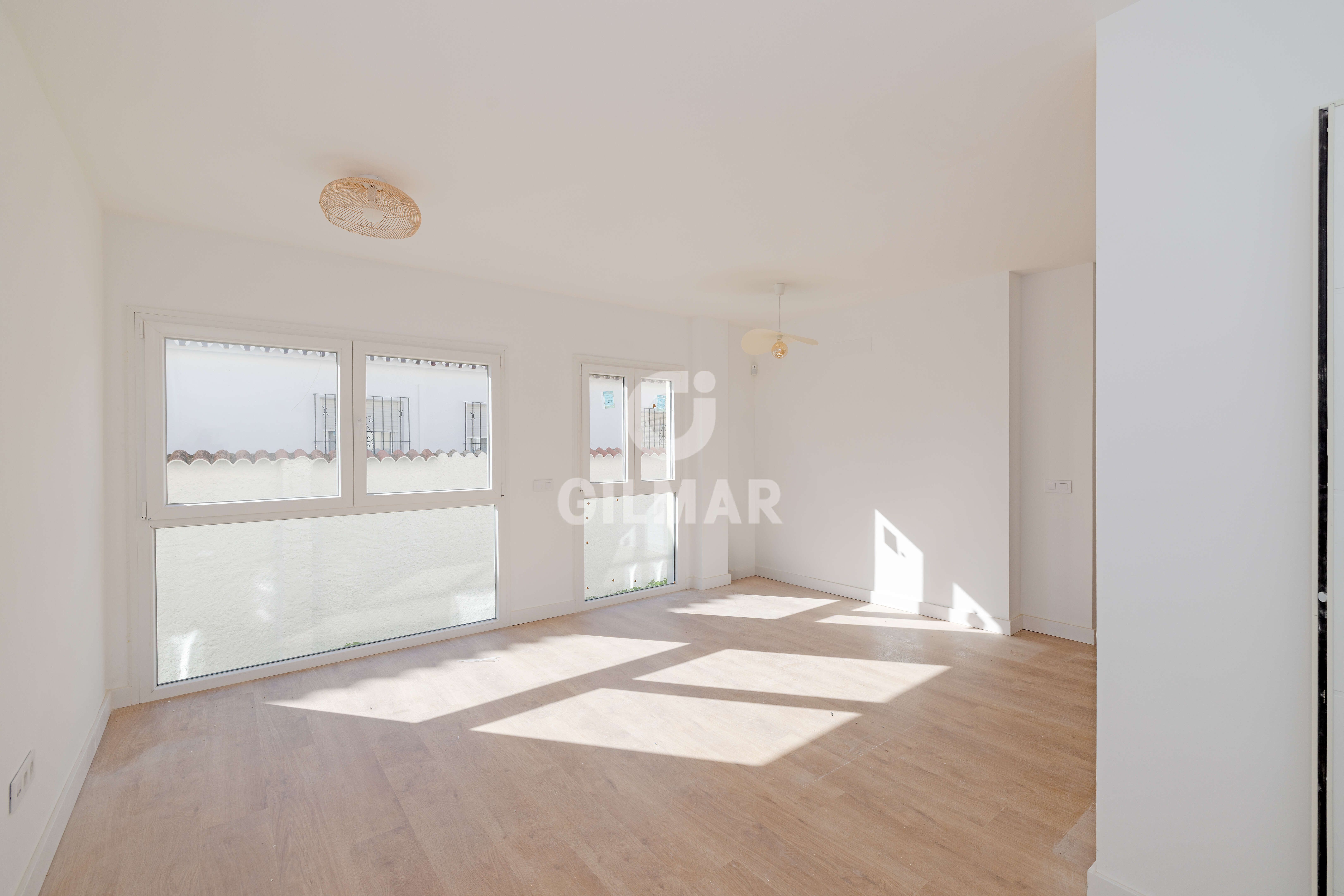 Dormitori de Pis en venda en Torremolinos amb Piscina i Balcó