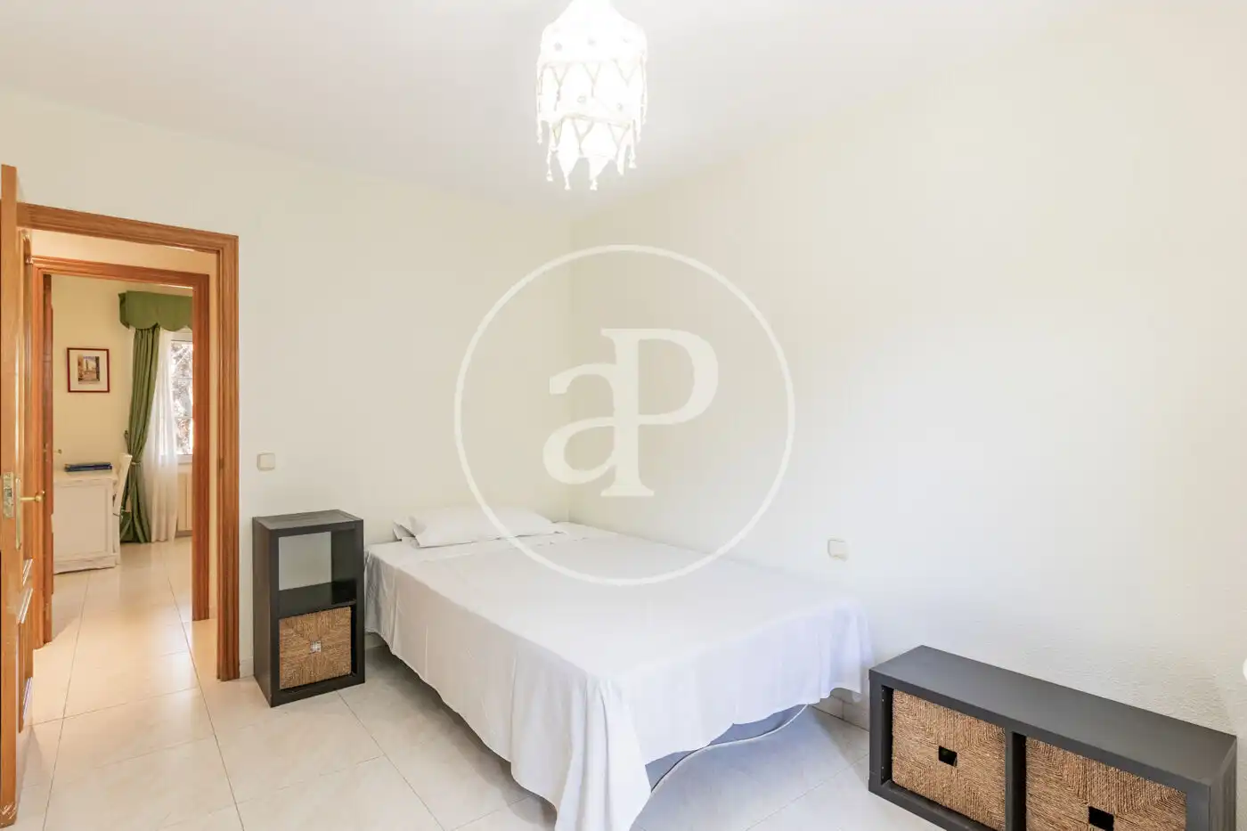 Dormitori de Casa o xalet en venda en Torrelodones amb Calefacció, Jardí privat i Traster