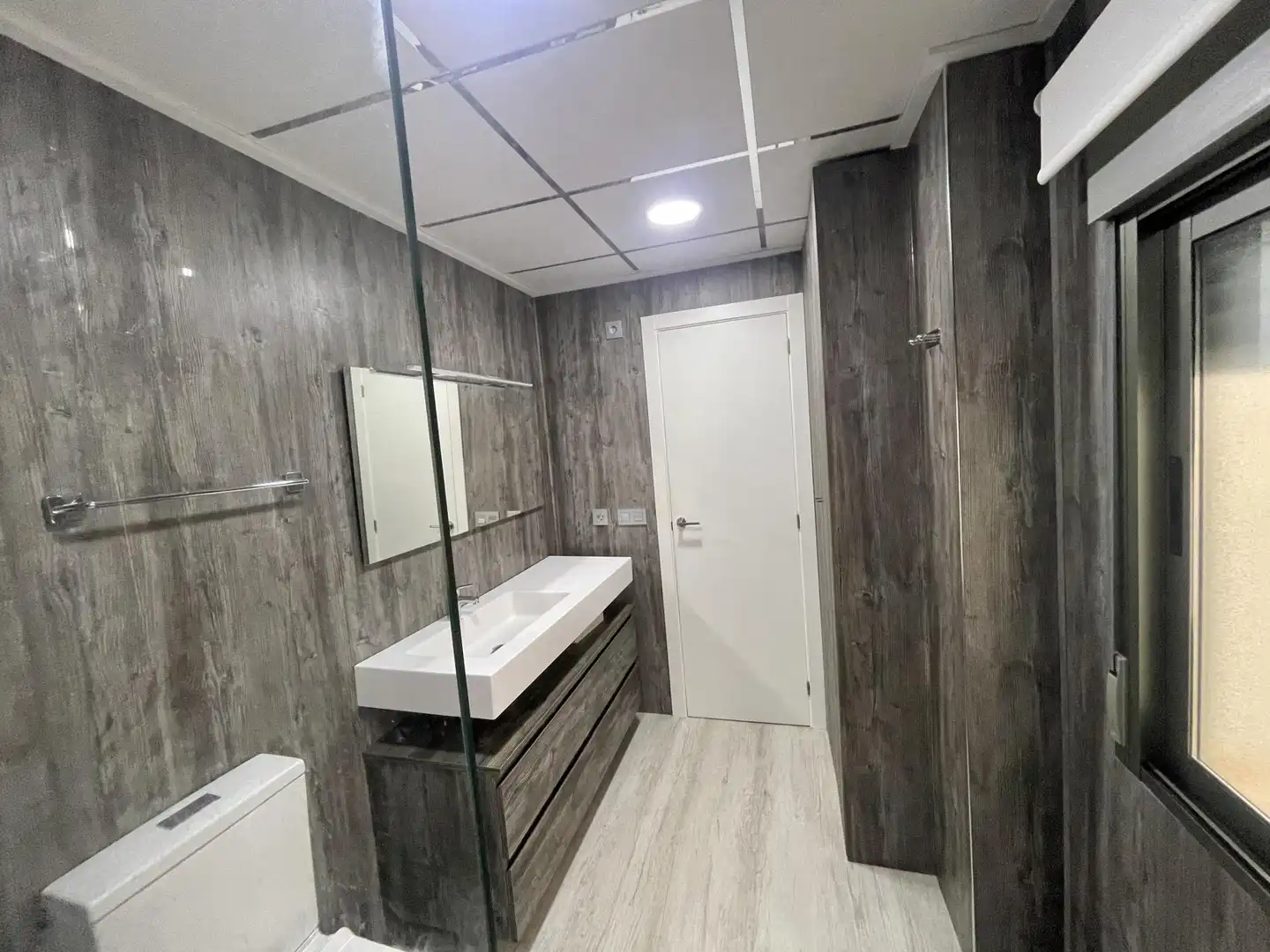 Baño de Apartamento de alquiler en Torrevieja