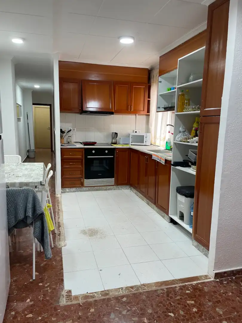 Cocina de Piso para compartir en Cullera con Aire acondicionado, Calefacción y Amueblado