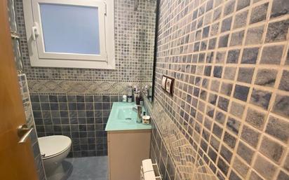 Bathroom of Flat for sale in Terrassa