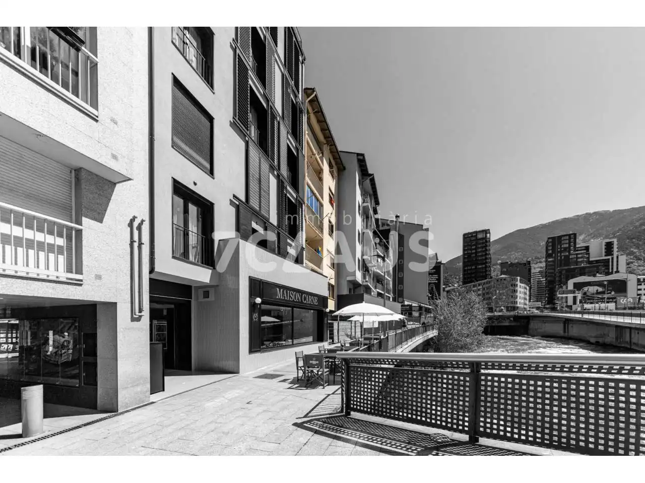 Mixed residential for sale in Calle dr. Mitjavila, imagen 6
